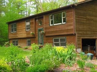 15 Gulf Rd, Pelham, MA 01002
