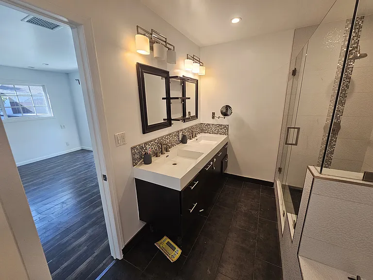 18236 Clark St — Photo 10