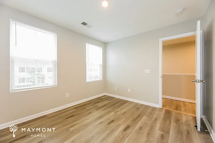 111 Dunbartin Dr — Photo 10