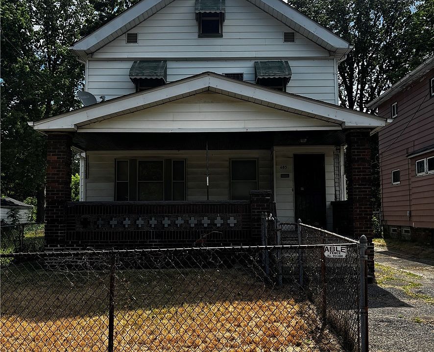 1st image of 685 E 131st St