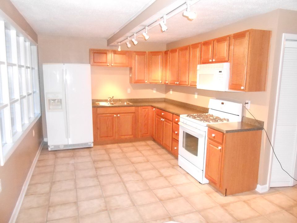 7 Midline Rd, Ballston Lake, NY 12019 Zillow