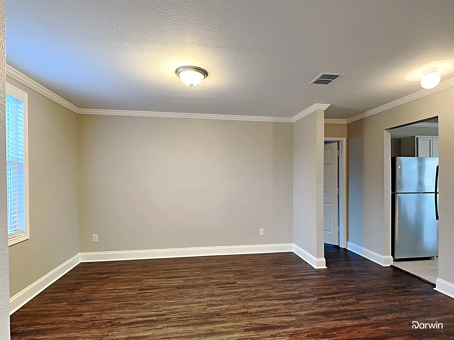 5 bed, 2.5 bath, 2975 sqft, $2,250 — Photo 4