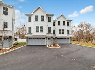 892 Oldfield Rd, Fairfield, CT 06824