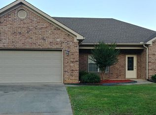1810 Milburn Dr, Benton, AR 72015