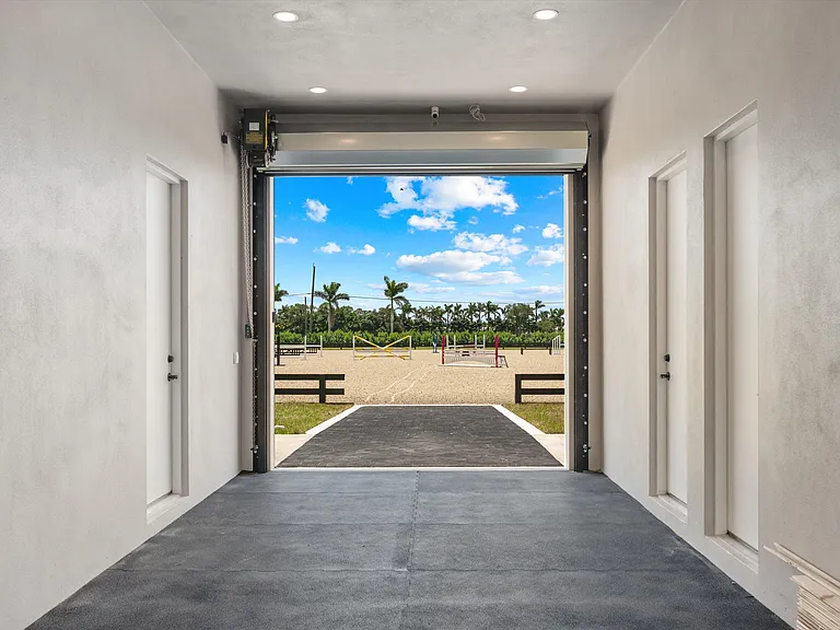 16175 Deer Path Ln — Photo 12