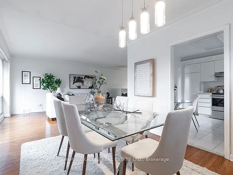 135 Combe Ave — Photo 14
