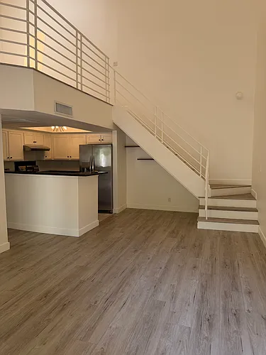 64 N Mar Vista Ave Photo 1