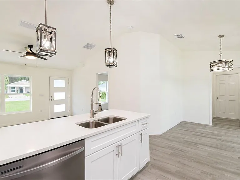 510 SW 15th Ave — Photo 12