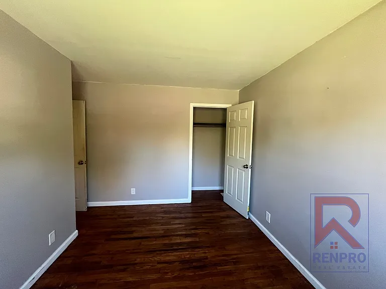 5836-5840 Glendora Rd — Photo 6