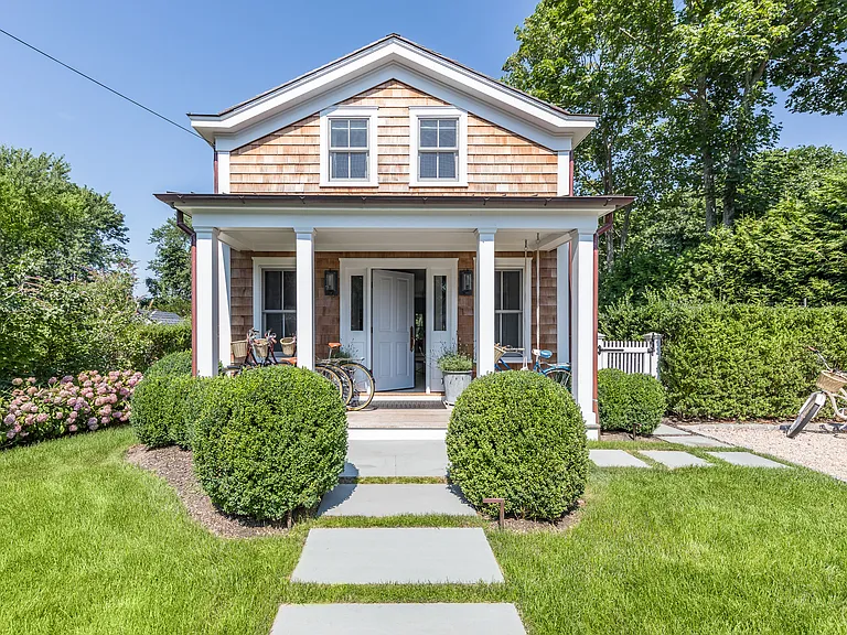 11 Oakland Ave — Photo 6