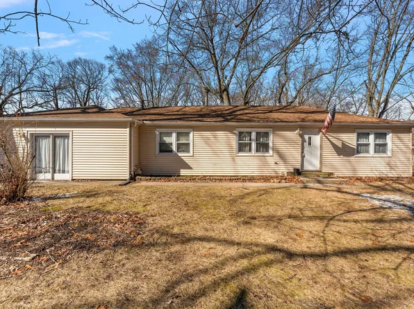 2418 Woodward St, Portage, IN 46368