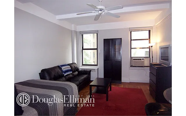 Rented by Douglas Elliman | media 14