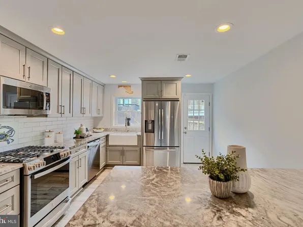 4 S East Ave, Baltimore, MD 21224