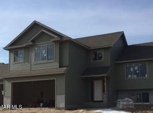 868 Brighton Ln NW, Rochester, MN 55901