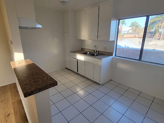2nd image of 5206 Maywood Ave APT N