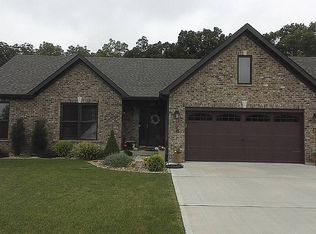 25 Oak Creek Dr, Moscow Mills, MO 63362