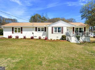 252 Arthur St, Hartwell, GA 30643