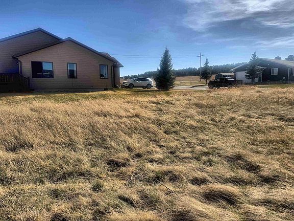 3rd image of Agate Ln