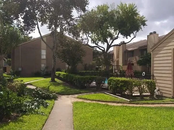 10211 Sugar Branch Dr APT 325, Houston, TX 77036