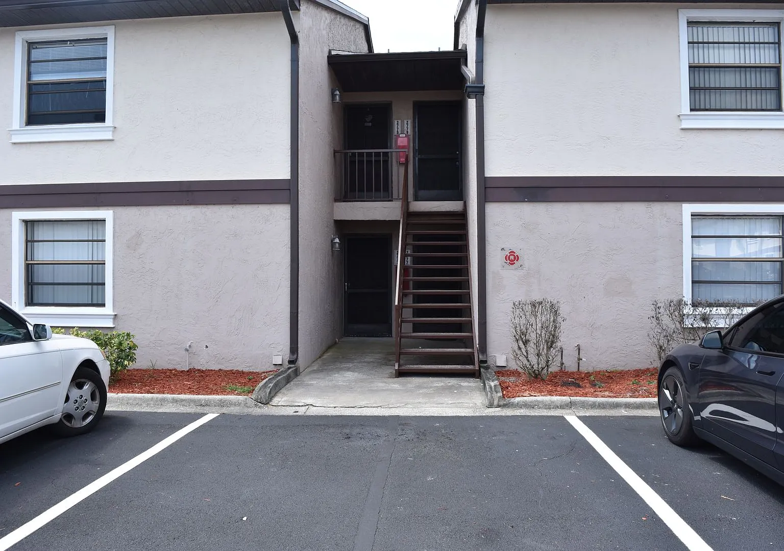 1BR Condo — Photo 1