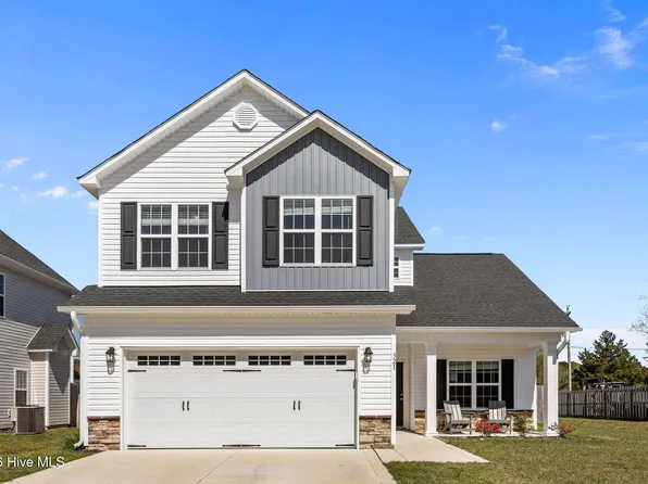 321 Windmill Light Way, Sneads Ferry, NC 28460