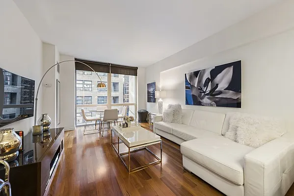 Rented by Compass | media 6