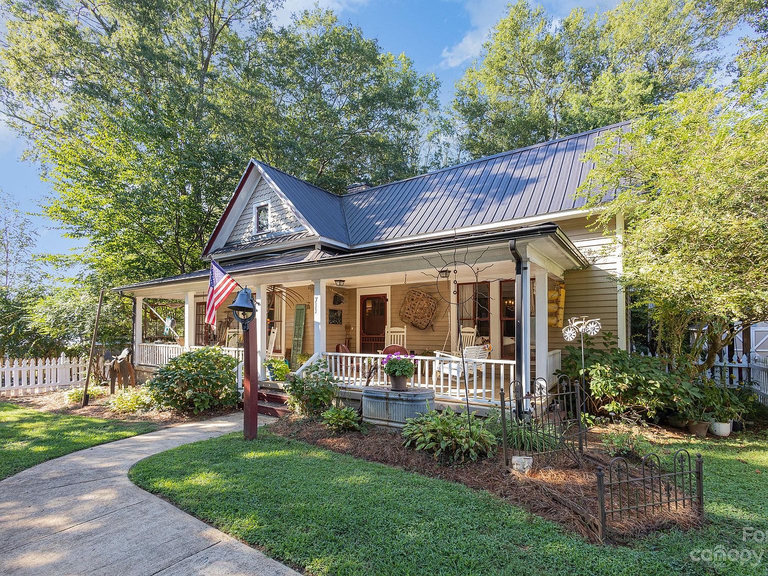 711 N Kelly St, Statesville, NC 28677 MLS 4066083 Zillow