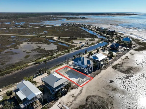 21971 N Gulfview Dr, Perry, FL 32348