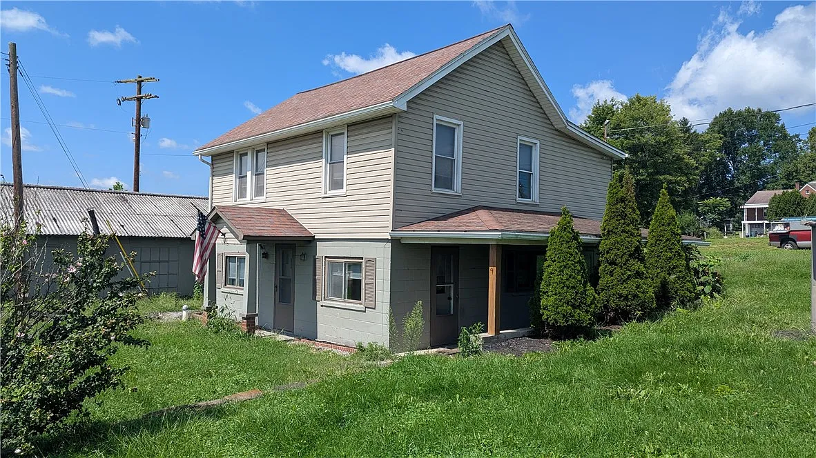 2 bed, $1,200 — Photo 1