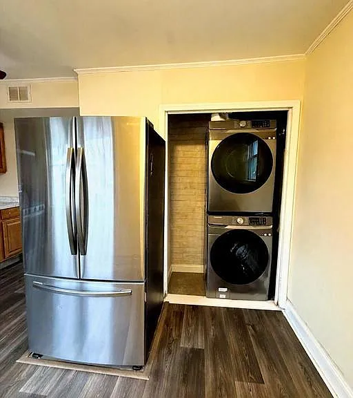 403 Denver Ct — Photo 7