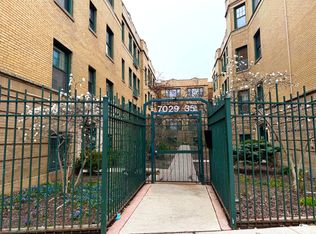 7031 N Sheridan Rd APT 2E, Chicago, IL