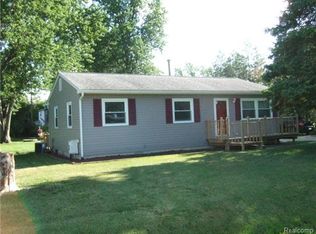 36575 Indiana Rd, New Boston, MI 48164