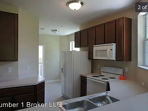3rd image of 10301 Regent Square Dr #601