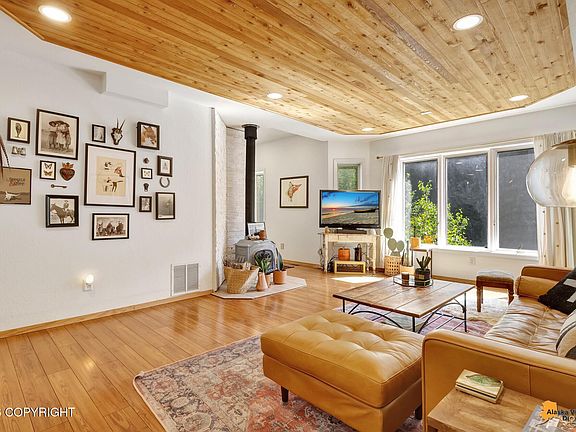 3rd image of 745 O St #3