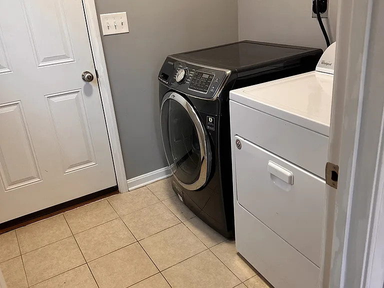 238 Riley Way — Photo 6
