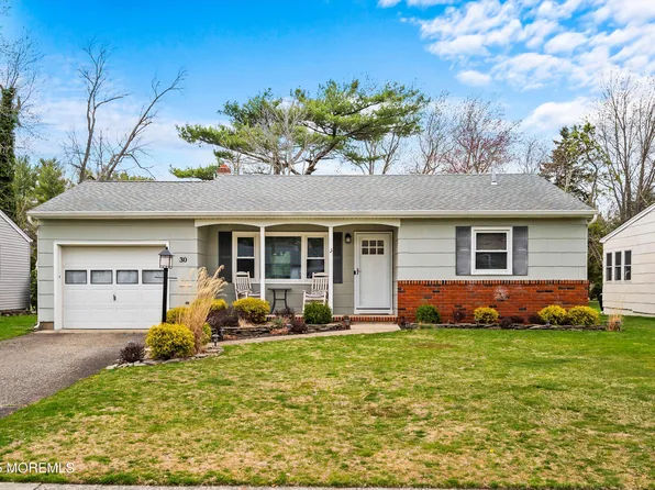 30 Edinburgh Drive, Toms River, NJ 08757