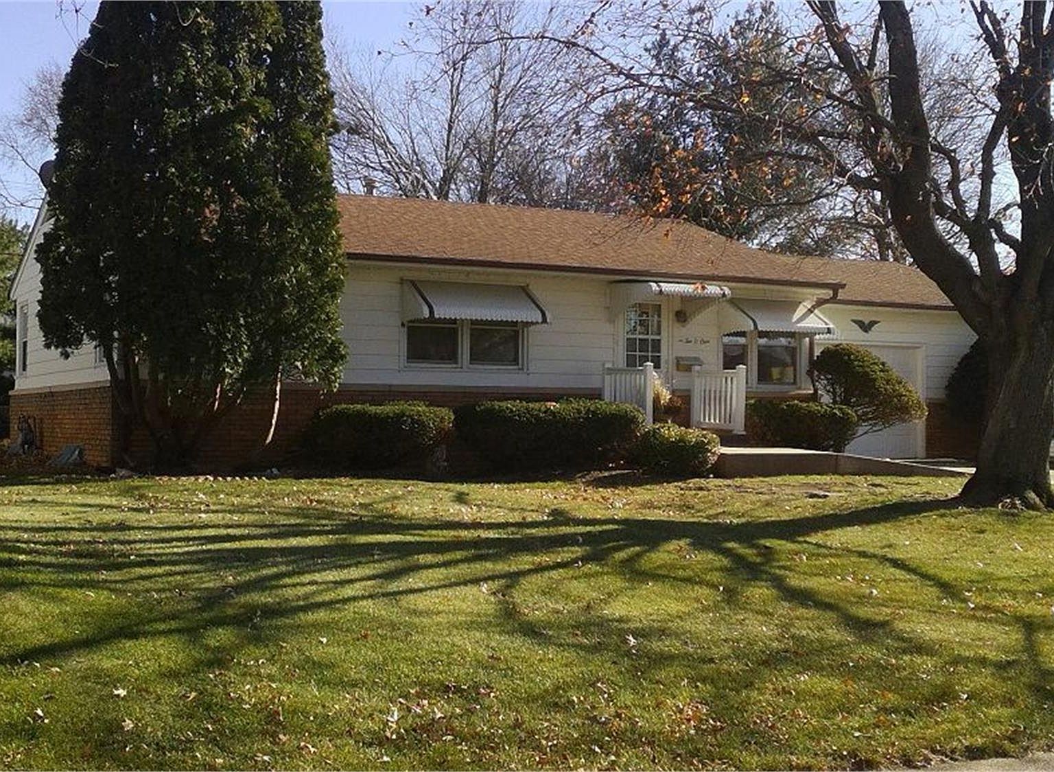 201 N Century St, Walcott, IA 52773 Zillow