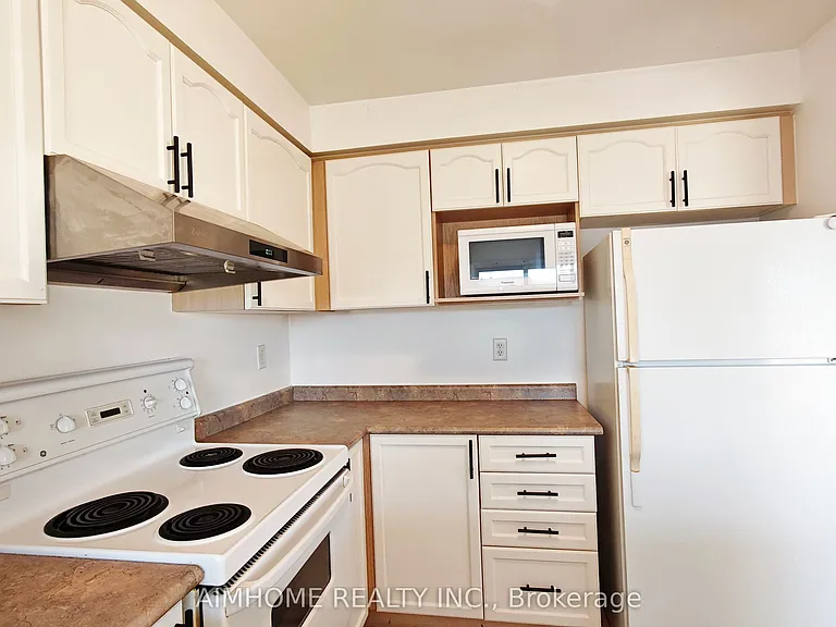 340 Kittridge Rd — Photo 9