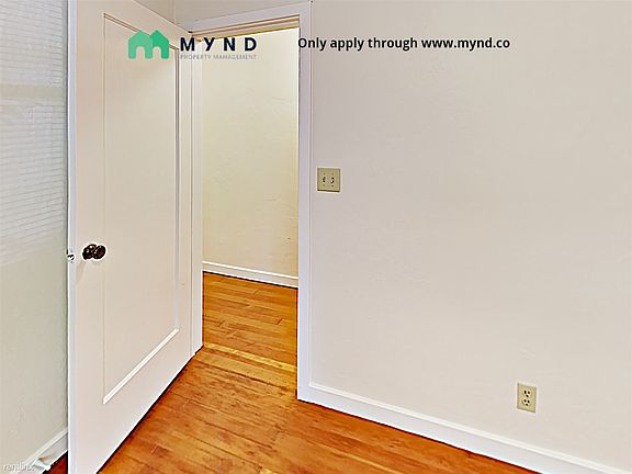5th image of 912 38th St