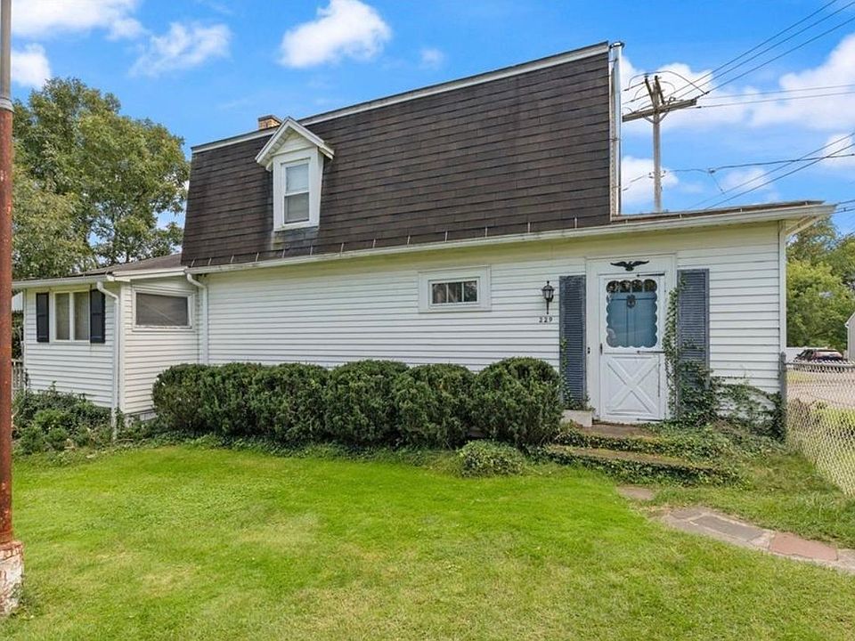 1st image of 229 Benham Ave