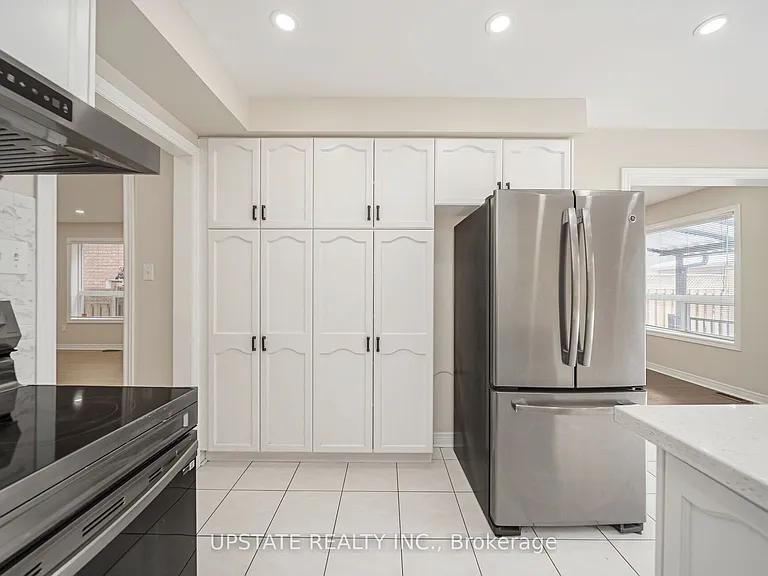 46 Velvet Grass Ln — Photo 10