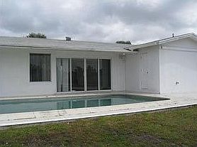 3rd image of 10640 NW 29th Mnr