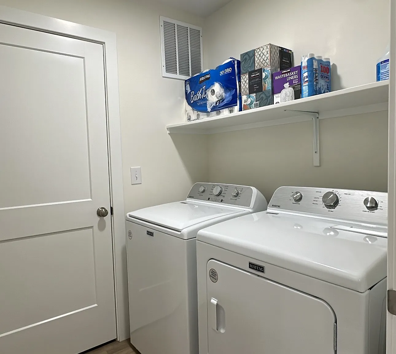3800 Cambridge Dr — Photo 4
