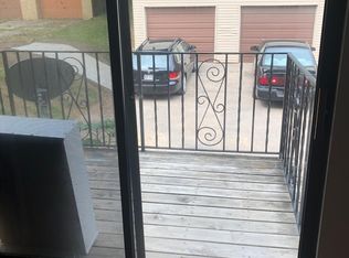 725 Duggan Dr #4, Dubuque, IA 52003