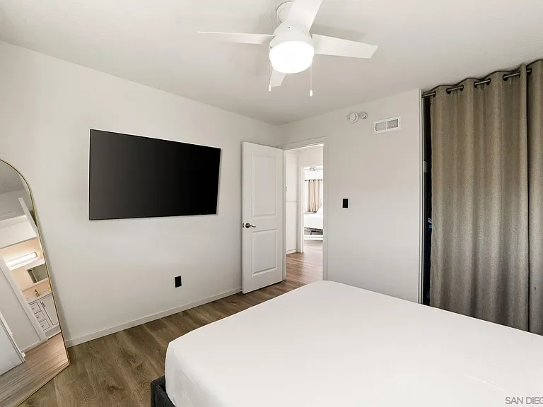 7111 Malta St — Photo 33