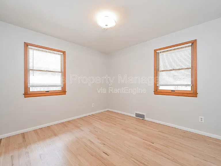 2610 S Gaylord St — Photo 8