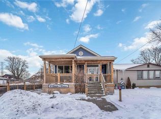 4 Rembe Ave, Hamilton, ON