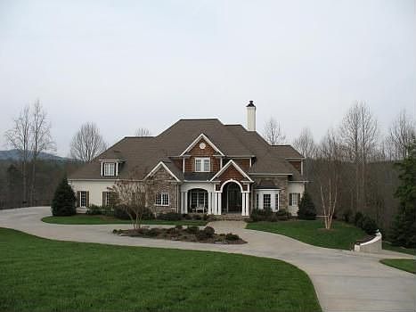 1st image of 214 Willowbrook Ln
