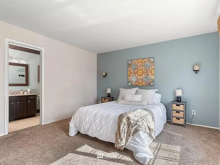 910 SW Regency Dr — Photo 29