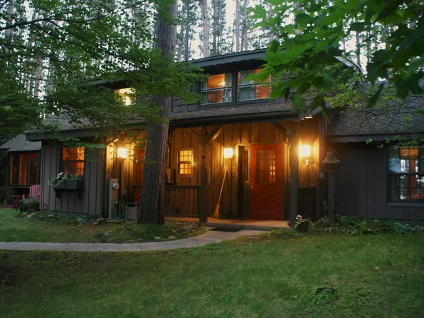 9425 Pinewood Ln, Boulder Junction, WI 54512